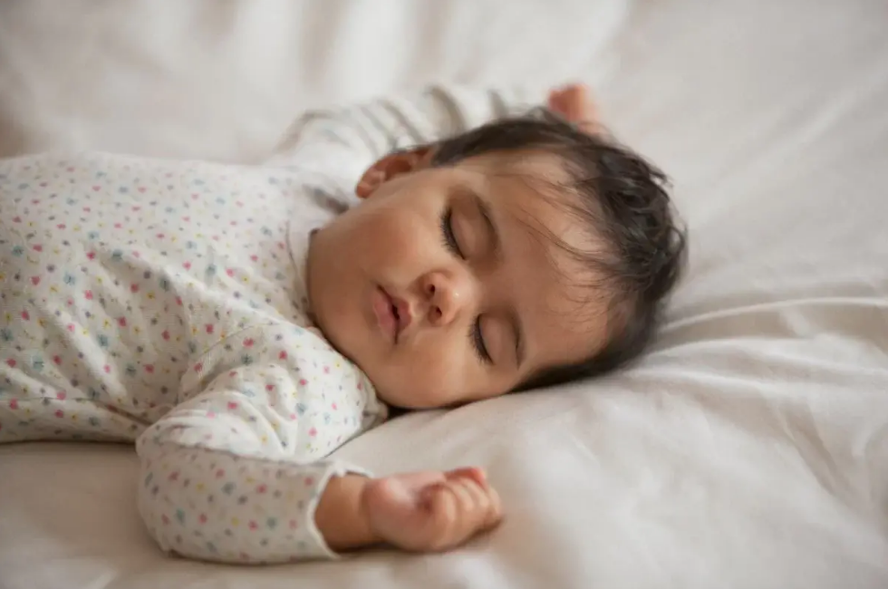 Adaptação do bebê a rotina de sono: Como ajuda-lo a se adaptar com o dia e a noite