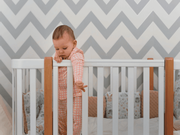 Transição do Berço para a Cama Infantil: Quando e Como Fazer sem Traumas